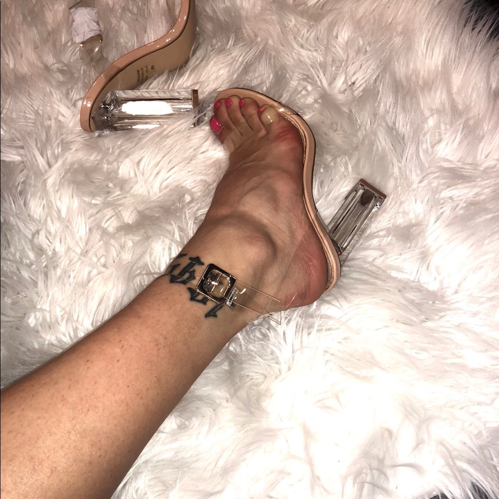 Clear heels 👠